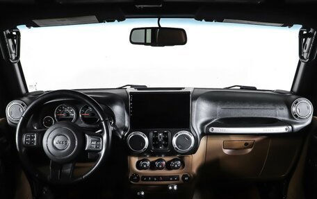 Jeep Wrangler, 2016 год, 2 675 000 рублей, 13 фотография