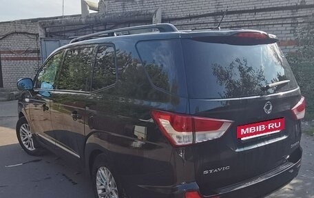 SsangYong Stavic, 2014 год, 1 450 000 рублей, 3 фотография