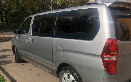 Hyundai Grand Starex Grand Starex I рестайлинг 2, 2016 год, 2 200 000 рублей, 2 фотография