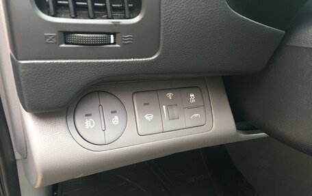 Hyundai Grand Starex Grand Starex I рестайлинг 2, 2016 год, 2 200 000 рублей, 7 фотография