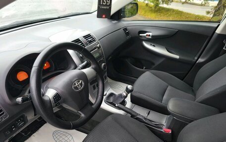 Toyota Corolla, 2011 год, 689 000 рублей, 11 фотография