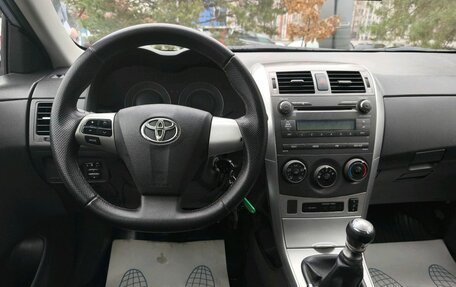 Toyota Corolla, 2011 год, 689 000 рублей, 25 фотография
