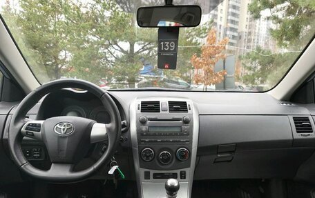 Toyota Corolla, 2011 год, 689 000 рублей, 26 фотография