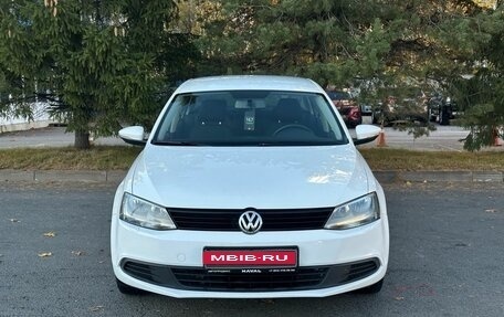 Volkswagen Jetta VI, 2012 год, 890 000 рублей, 2 фотография