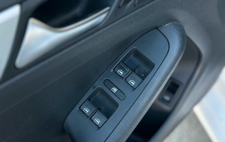 Volkswagen Jetta VI, 2012 год, 890 000 рублей, 14 фотография