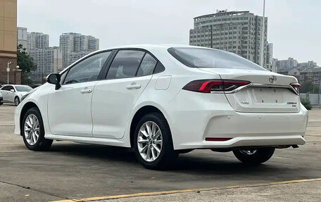 Toyota Corolla, 2022 год, 1 100 000 рублей, 6 фотография