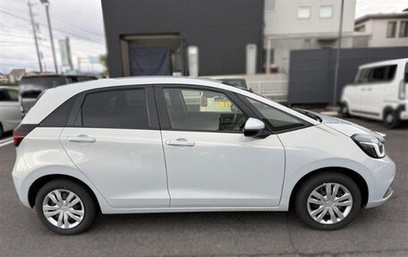 Honda Fit, 2021 год, 960 001 рублей, 4 фотография