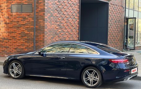 Mercedes-Benz E-Класс, 2019 год, 3 850 000 рублей, 7 фотография