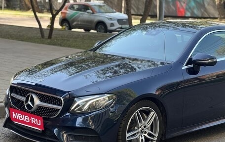 Mercedes-Benz E-Класс, 2019 год, 3 850 000 рублей, 4 фотография