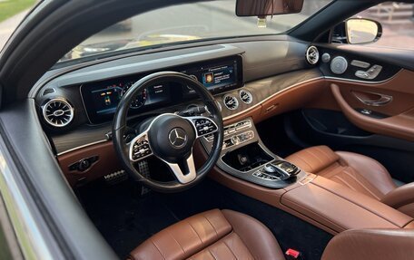 Mercedes-Benz E-Класс, 2019 год, 3 850 000 рублей, 16 фотография