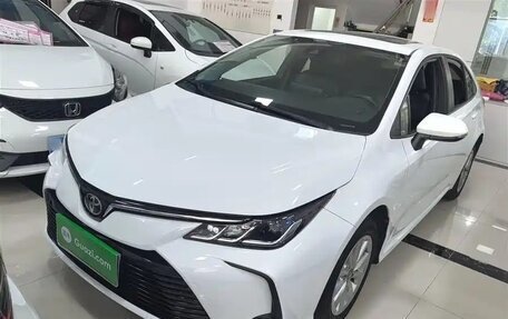 Toyota Corolla, 2022 год, 1 450 000 рублей, 2 фотография