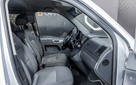 Volkswagen Multivan T5, 2003 год, 1 200 000 рублей, 17 фотография