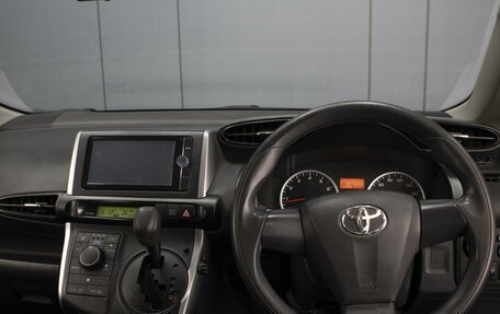 Toyota Wish II, 2012 год, 1 500 000 рублей, 6 фотография