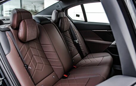 BMW 5 серия, 2025 год, 8 490 000 рублей, 13 фотография