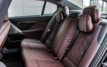 BMW 5 серия, 2025 год, 8 490 000 рублей, 14 фотография