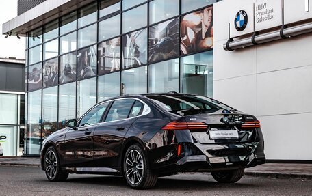 BMW 5 серия, 2025 год, 8 490 000 рублей, 6 фотография