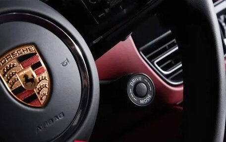 Porsche Macan I рестайлинг, 2025 год, 15 000 000 рублей, 18 фотография