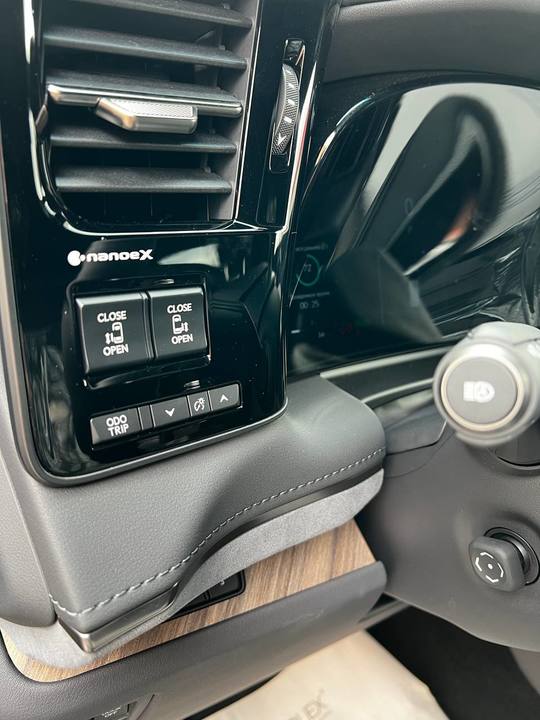 Lexus LM I, 2025 год, 19 400 000 рублей, 15 фотография