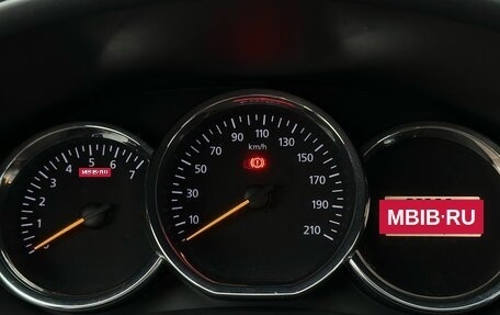 Renault Sandero II рестайлинг, 2015 год, 520 000 рублей, 14 фотография