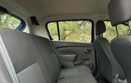 Renault Sandero II рестайлинг, 2015 год, 520 000 рублей, 21 фотография