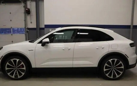 Porsche Macan, 2025 год, 12 100 000 рублей, 4 фотография