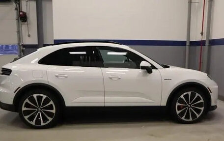 Porsche Macan, 2025 год, 12 100 000 рублей, 6 фотография