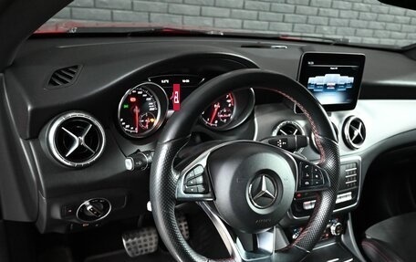 Mercedes-Benz CLA, 2018 год, 2 290 000 рублей, 10 фотография