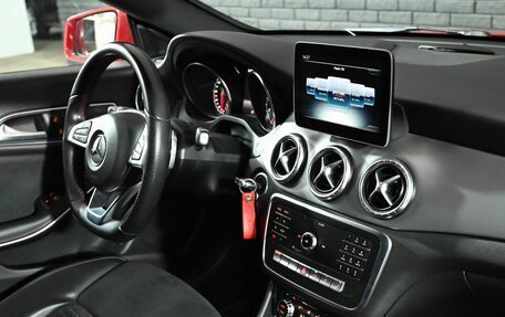 Mercedes-Benz CLA, 2018 год, 2 290 000 рублей, 14 фотография