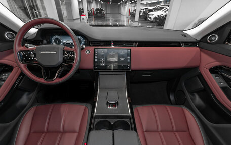 Land Rover Range Rover Evoque II, 2024 год, 6 500 000 рублей, 8 фотография