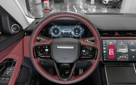 Land Rover Range Rover Evoque II, 2024 год, 6 500 000 рублей, 11 фотография