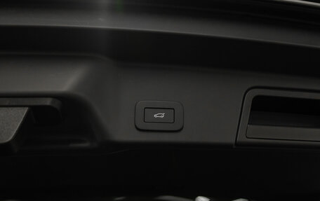 Land Rover Range Rover Evoque II, 2024 год, 6 500 000 рублей, 25 фотография