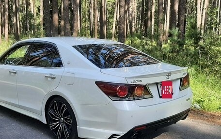 Toyota Crown, 2018 год, 3 000 000 рублей, 4 фотография