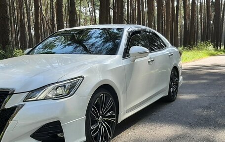 Toyota Crown, 2018 год, 3 000 000 рублей, 6 фотография