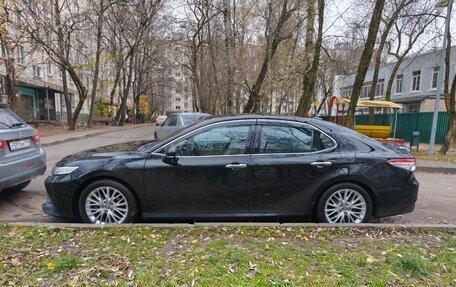 Toyota Camry, 2019 год, 2 470 000 рублей, 4 фотография