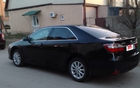 Toyota Camry, 2017 год, 2 230 000 рублей, 2 фотография