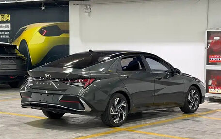Hyundai Elantra, 2023 год, 1 100 000 рублей, 4 фотография