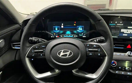 Hyundai Elantra, 2023 год, 1 100 000 рублей, 13 фотография