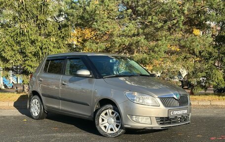 Skoda Fabia II, 2011 год, 380 000 рублей, 3 фотография