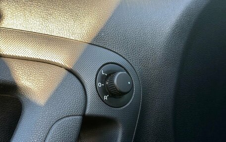 Skoda Fabia II, 2011 год, 380 000 рублей, 15 фотография