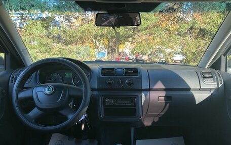 Skoda Fabia II, 2011 год, 380 000 рублей, 12 фотография