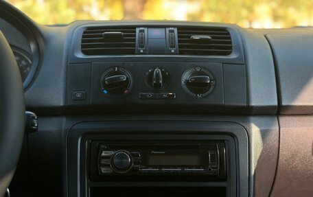 Skoda Fabia II, 2011 год, 380 000 рублей, 20 фотография