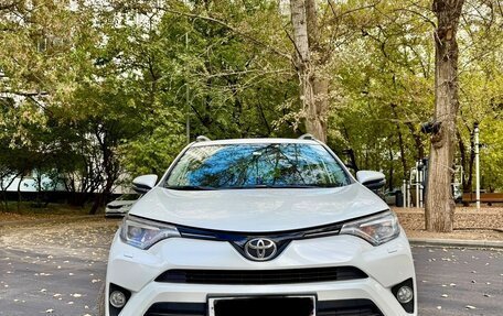 Toyota RAV4, 2015 год, 2 600 000 рублей, 8 фотография