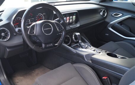 Chevrolet Camaro VI, 2017 год, 2 900 000 рублей, 16 фотография