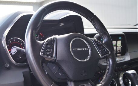 Chevrolet Camaro VI, 2017 год, 2 900 000 рублей, 20 фотография