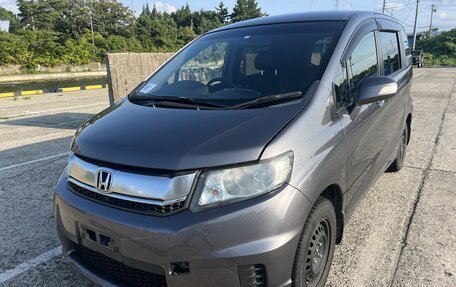 Honda Freed I, 2015 год, 1 300 000 рублей, 5 фотография