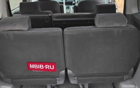 Toyota Noah III, 2009 год, 1 380 000 рублей, 10 фотография