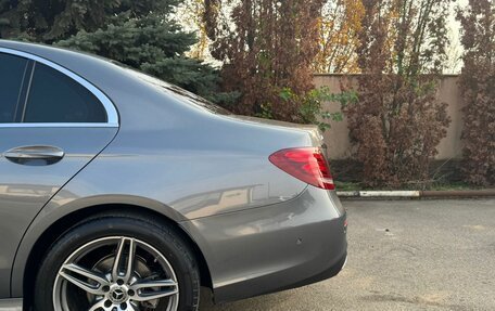 Mercedes-Benz E-Класс, 2019 год, 3 190 000 рублей, 10 фотография