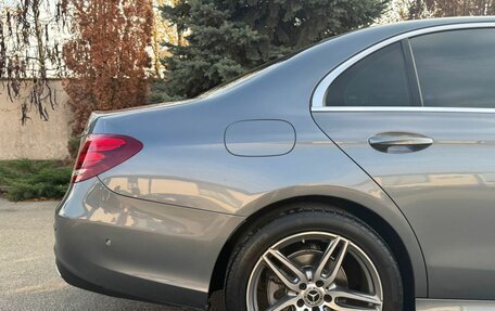 Mercedes-Benz E-Класс, 2019 год, 3 190 000 рублей, 9 фотография