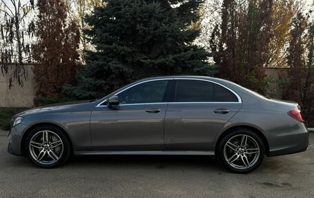 Mercedes-Benz E-Класс, 2019 год, 3 190 000 рублей, 12 фотография