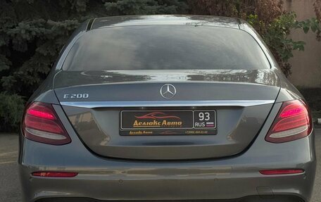 Mercedes-Benz E-Класс, 2019 год, 3 190 000 рублей, 15 фотография